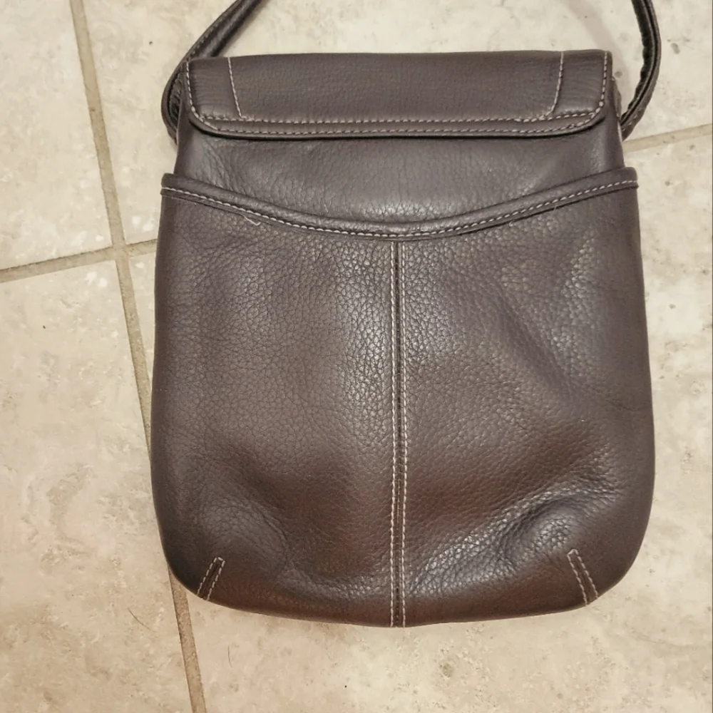Pre-owned Tignanello Vintage Chocolate Brown Pebble Leather Crossbody